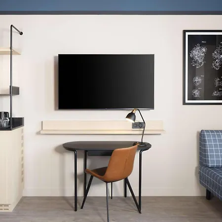 Hyatt Place Hotel 4*