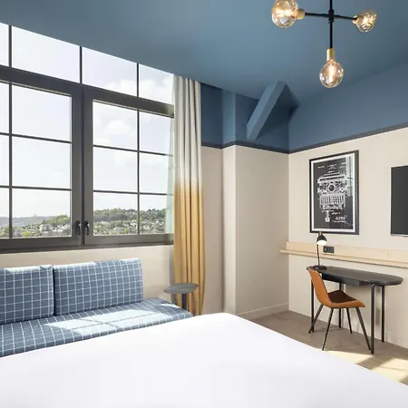 Hyatt Place - Centre 4*