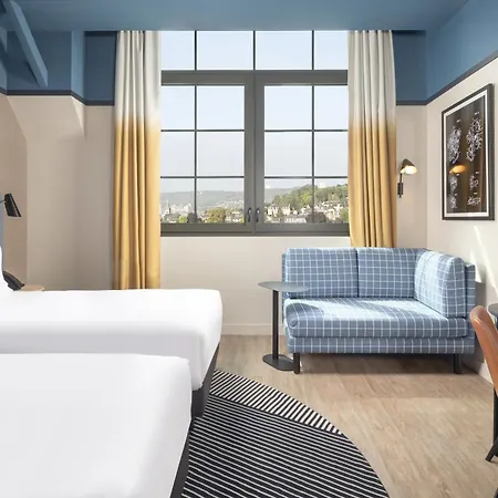 Hyatt Place - Centre Hotel 4*