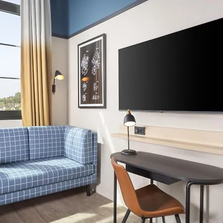 Hyatt Place Hotel 4*
