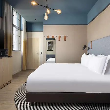 Готель Hyatt Place 4*