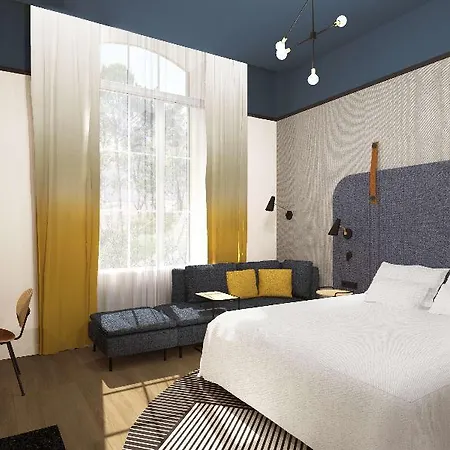 Hyatt Place Готель 4*