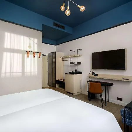 Hyatt Place Готель